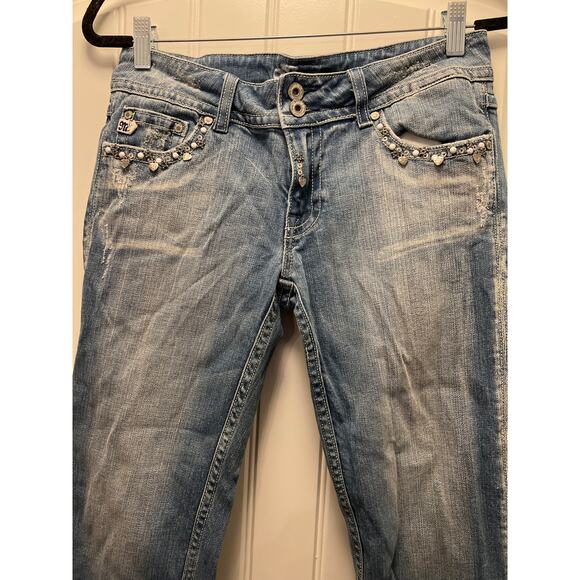 Miss Me Women’s Mid Rise Stretch‎ Embellished Cropped Denim Jeans Size 29 Blue - Picture 2 of 7
